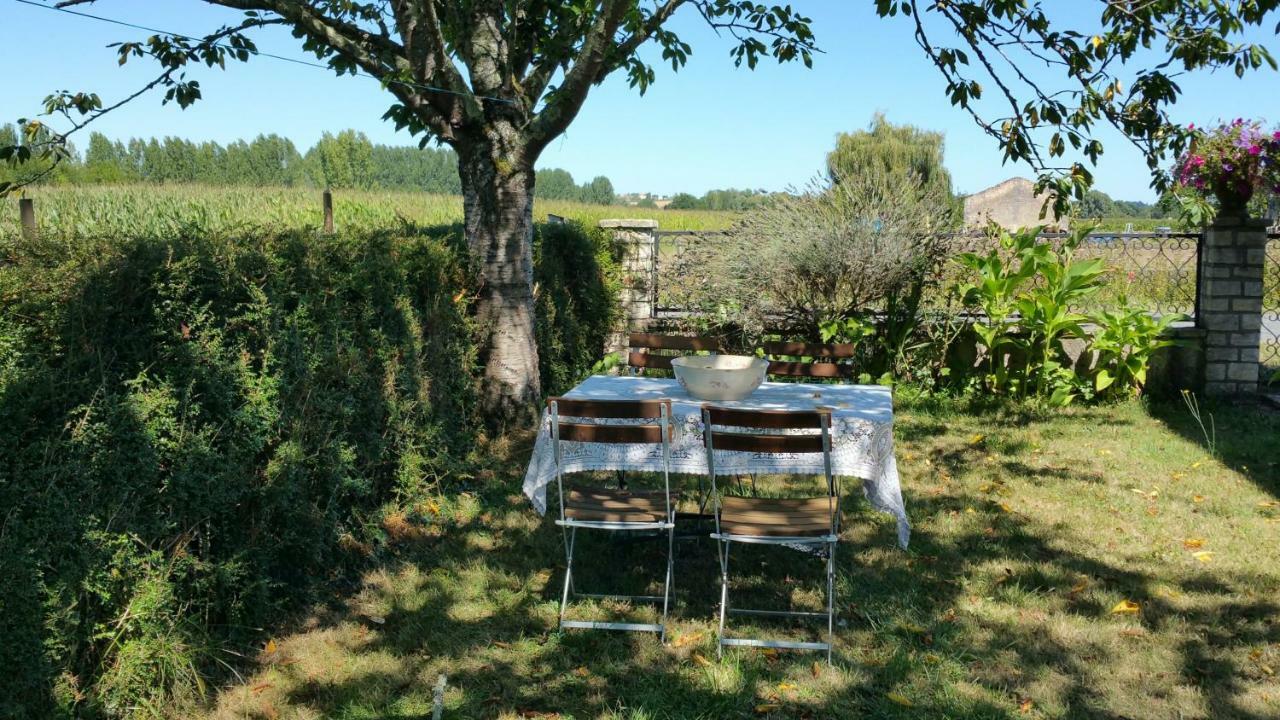 B&B Le Savoir Vivre Bonnes  Екстериор снимка